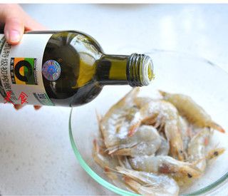 懒人版盐焗大虾的做法