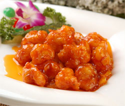 菠萝咕噜虾球的简单做法_菠萝咕噜虾球怎么做最好吃？