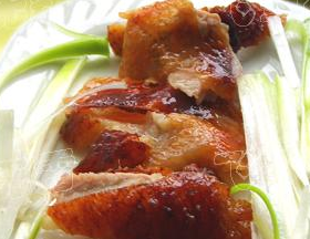 脆皮烤鸭的简单做法_脆皮烤鸭怎么做最好吃？