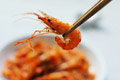 香酥小河虾的简单做法_香酥小河虾怎么做最好吃？