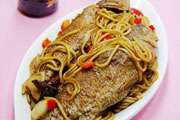 黄鱼炖鲜土豆粉条的简单做法_黄鱼炖鲜土豆粉条怎么做最好吃？