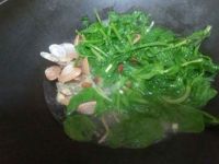 豌豆苗花甲汤怎么做好吃_豌豆苗花甲汤的做法