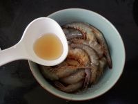 蒜蓉蒸海虾怎么做好吃_蒜蓉蒸海虾的做法
