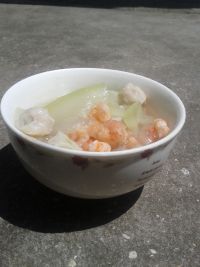 葫芦虾仁丸子汤怎么做好吃_葫芦虾仁丸子汤的做法
