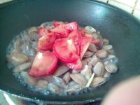 椒香西红柿炒花蛤怎么做好吃_椒香西红柿炒花蛤的做法