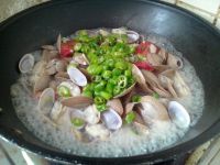 椒香西红柿炒花蛤怎么做好吃_椒香西红柿炒花蛤的做法