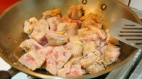 鲍鱼焖猪肉怎么做好吃_鲍鱼焖猪肉的做法