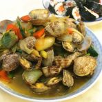 洋葱炒文蛤怎么做好吃_洋葱炒文蛤的做法