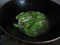莴笋炒蛤蜊怎么做好吃_莴笋炒蛤蜊的做法