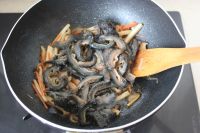 菌菇烩海参怎么做好吃_菌菇烩海参的做法