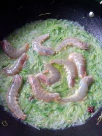 萝卜丝虾汤怎么做好吃_萝卜丝虾汤的做法