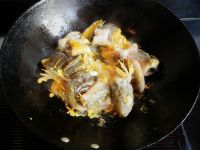 秀珍菇炖海鲶鱼怎么做好吃_秀珍菇炖海鲶鱼的做法