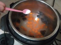 干贝胡萝卜粥怎么做好吃_家常干贝胡萝卜粥的做法