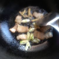 笔管炖豆腐白菜怎么做好吃_家常笔管炖豆腐白菜的做法