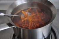 虫草菇海参浓汤怎么做好吃_家常虫草菇海参浓汤的做法