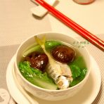 香菇小白菜鱼汤怎么做好吃_家常香菇小白菜鱼汤的做法