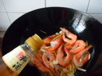 油焖大虾怎么做好吃_家常油焖大虾的做法