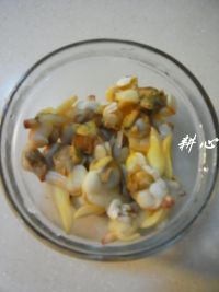 杂菌海鲜冬荫汤怎么做好吃_家常杂菌海鲜冬荫汤的做法